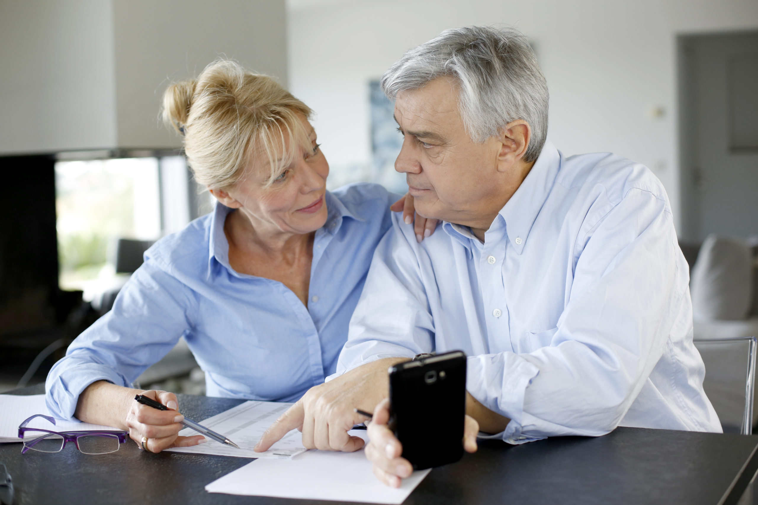 couple learning about pay-on-death account